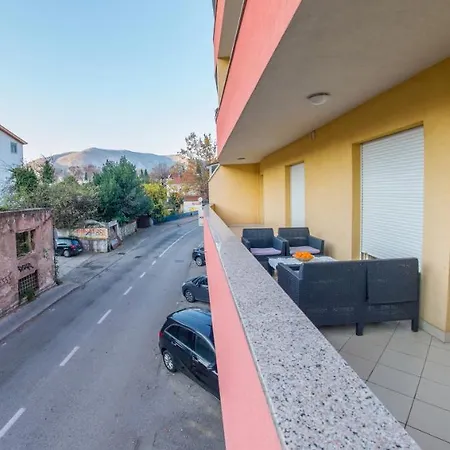 Apartment Desire - With Garage Parking Mostar